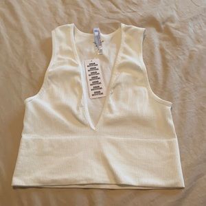 L UO Deep V out from under tank